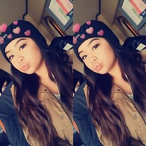 Meet your Posher, Aliya